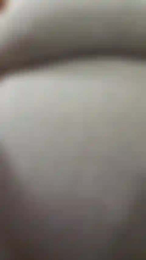 40 Tengo semanas de embarazo y como la mayor cantidad de pizza entera que puedo, ¡grabé esto en mi fecha de parto! Antes/después de las mediciones del vientre, algunos eructos, ¡mira cuánto puedo meter en el audio de mi vientre demasiado embarazada!