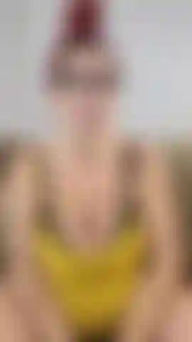 Tú y yo finalmente vamos a tener nuestro primer bebé juntos a pesar de que soy una milf experimentada y ¡este es mi cuarto embarazo! Hablo de lo mucho que amo tus caricias en el vientre y las cosquillas en el ombligo mientras te muestro mi vientre y lo froto para ti. 29 Semanas de embarazo.