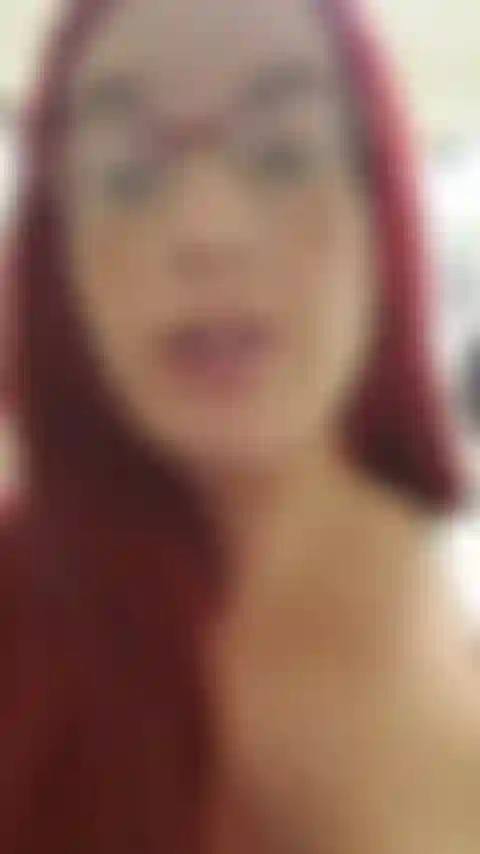 Este es un video que muestra una actualización y habla sobre el aumento reciente del tamaño de mis senos con información de medición y ¡sorpresa! Tengo calostro ahora, y puedes verme exprimir un poco en este video! :) Emocionante! 37 Semanas de embarazo! Audio!