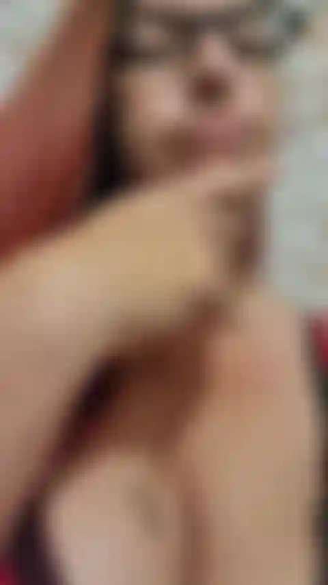 15 Meses después del juego de la lactancia y sin disminuir el ritmo! Mis tetas se estaban llenando bastante, así que arrojé un montón de leche, la chupé y hice un gran lío. Audio!