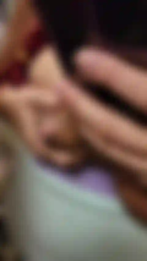 Un poco de diversión chorreando mi leche en el espejo del baño :).