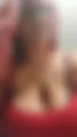 Chorreando leche y chupándola y haciendo un gran desastre lechoso para zeke! ¡No estoy tan mal para tener 17 meses de posparto! Mira este video y mira cuanta leche aun me queda! Audio!