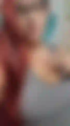 Estuve enamorada de ti hace 10 años y cuando te enteraste, ¡me engañaste! Vienes y te provoco con mi cuerpo después de que te pillo arrastrándote sobre mí, ¡y me aseguro de mostrarte exactamente lo que te has estado perdiendo y lo que nunca podrás tener! 23 Semanas de embarazo.