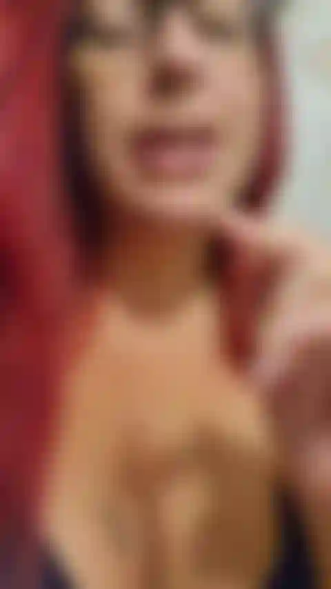 Tengo un juguete nuevo para mi cumpleaños! Este es un video mío usándolo por primera vez para comenzar mi cumpleaños de la manera correcta y tener un gran orgasmo enorme! Míralo y dame una buena carga como regalo de cumpleaños :) audio!