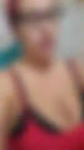 Me escabullí al baño a las 4 a.M. Y usé mi nueva vibración del punto g y un consolador de vidrio para correrme tan fuerte que mis piernas comenzaron a temblar. Mira lo cremoso que es mi coño de embarazada mientras me follo y me hago correrme tan bien! 24 Semanas de embarazo!