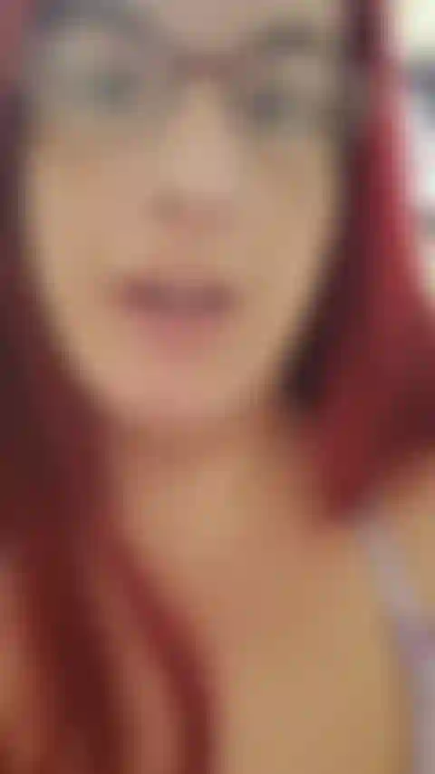 35 Video de fetichismo del vientre de weeks: habla de ti besando, lamiendo, frotando mi vientre, follando con la lengua mi ombligo, deslizando la punta de tu polla en mi ombligo profundo y follándolo. Joi! Audio!