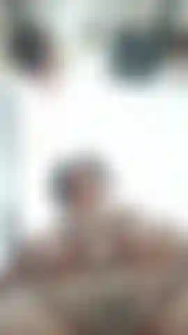 Chorro! Tan mojada y sexy.