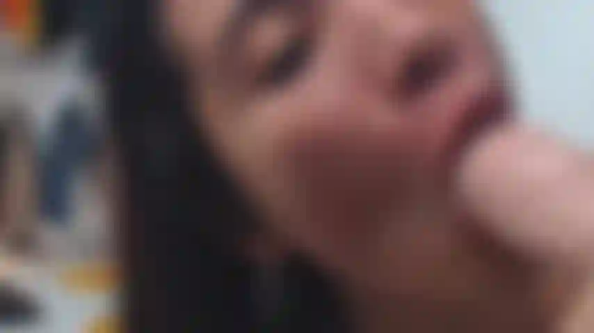 Todos mis agujeros están siendo taladrados, duro y lujurioso.