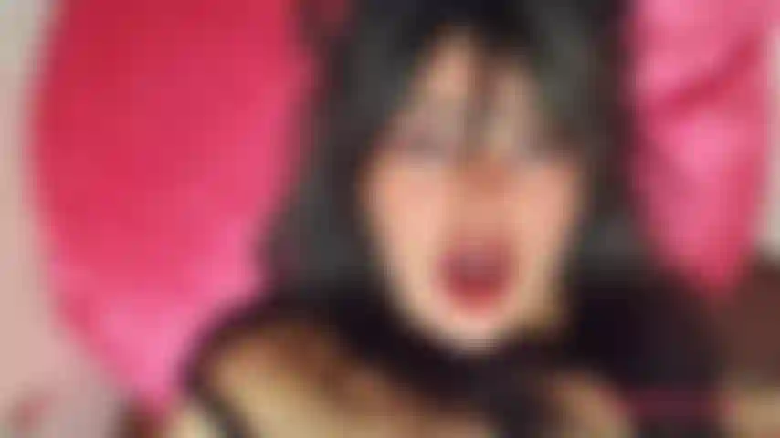 Mira mi cara mientras me corro.