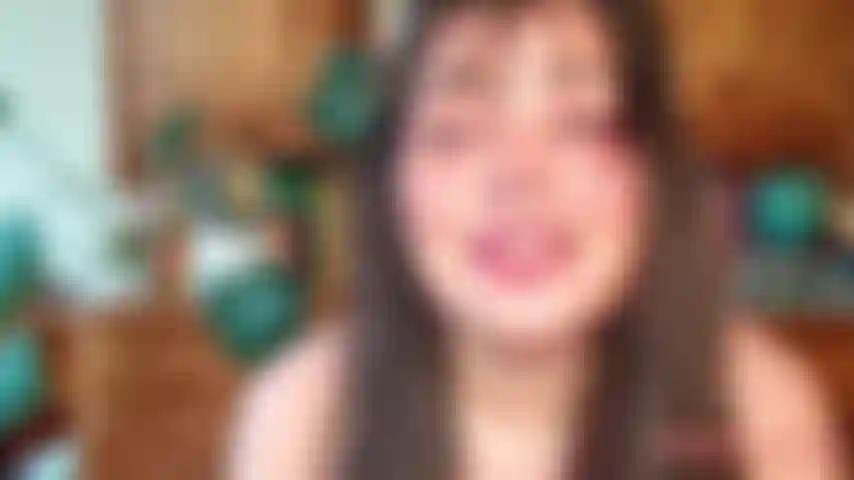 Juego joi: estás obsesionada con las axilas peludas.