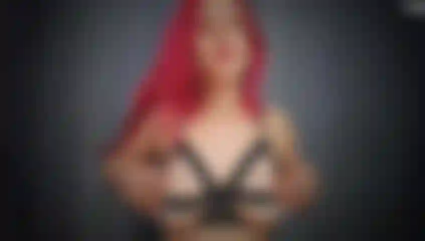 Enamorada de mi saliva.