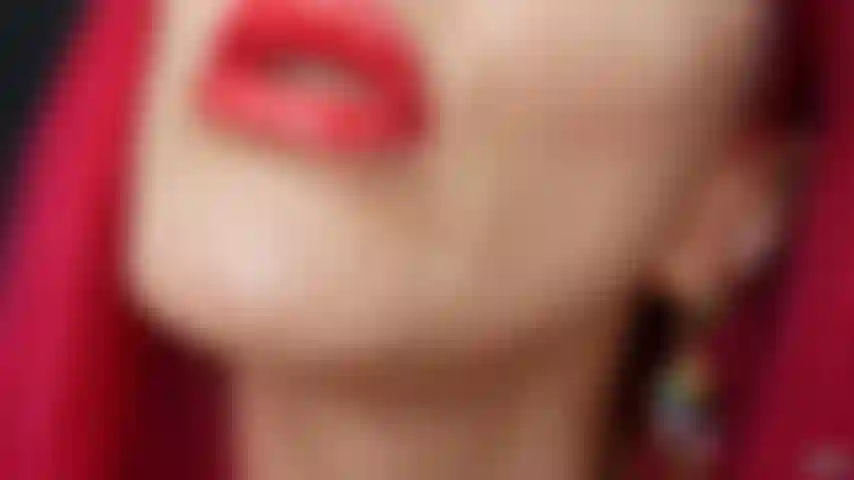 Labios carnosos.
