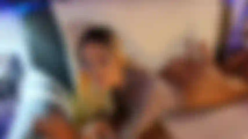 Extrema grande mala blanca enorme consolador 4k.