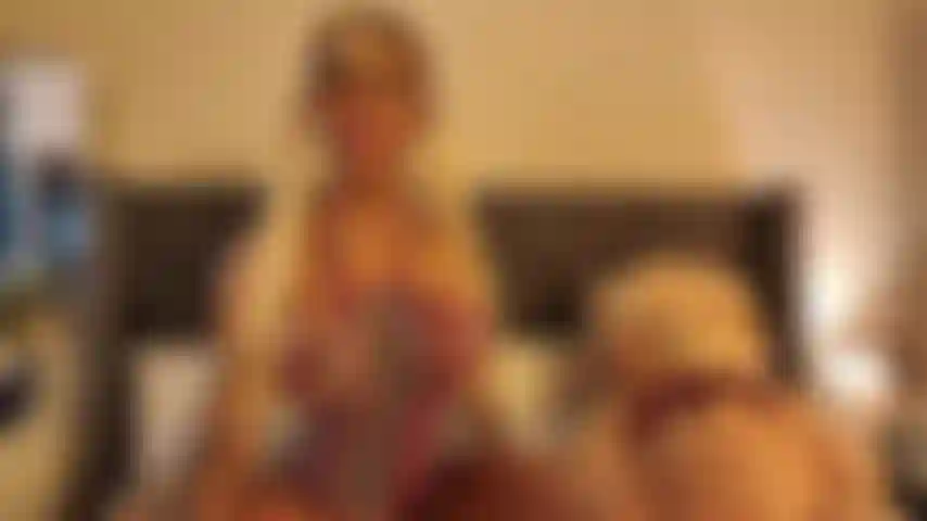 Bonus gold show new dress para nueva experiencia anal.