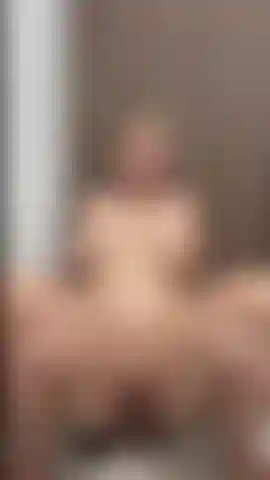 Charla sucia y paseo con consolador.