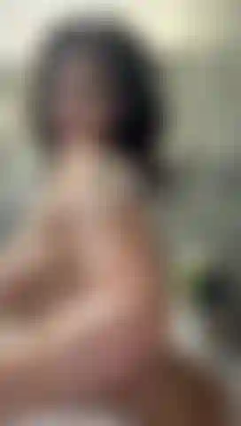 Pov: me ves cómo me mojo toda y me preparo para jugar.