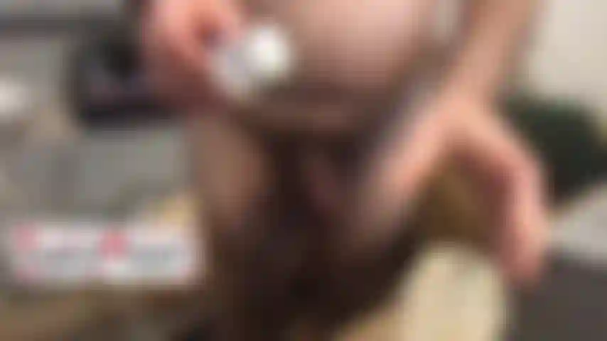 Entrenador karl tiro rápido en tu cara [1402].