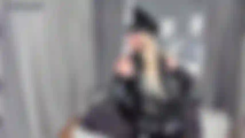 Trailer*** ¡es hora de ser mi pequeña perra! Ponte de