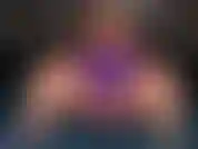 Frotando aceite de coco en mis tetas llenas de leche y masajeando el aceite de coco y mi leche materna en la piel de mis senos!