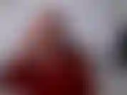 Ven disfruta conmigo de mi cucurucho de waffle con helado de chocolate y vainilla! Pierdo la camisa mientras disfruto de mi helado y juego con mi helado en mi pecho! Quien me la va a lamer???