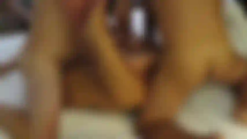 Cuatro chicos me follaron en . Usaron todos mis agujeros toda la tarde. Corrieron bien al final y me dieron un poco de leche.