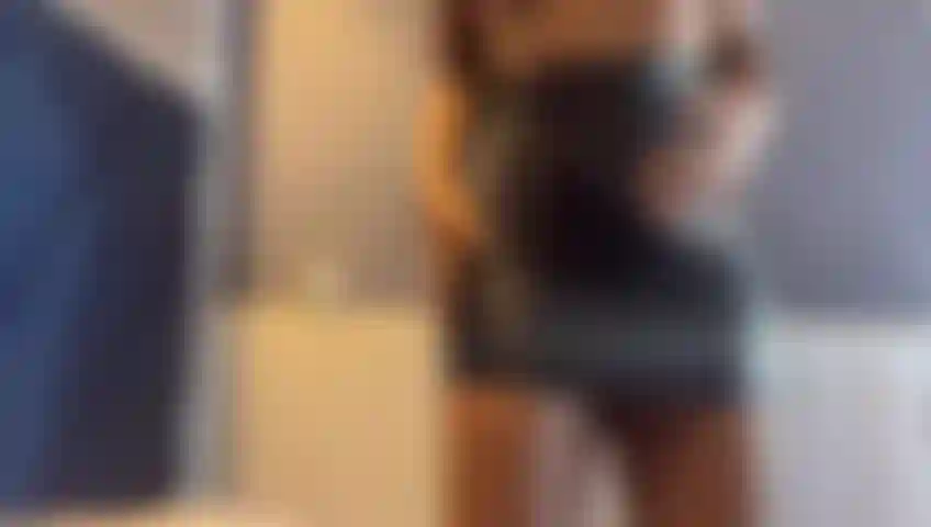 Mi sexy falda de cuero.