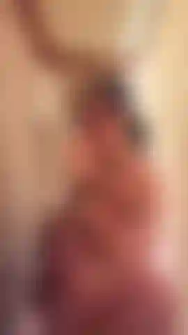 Desnuda en la ducha jugando con mi vibra.