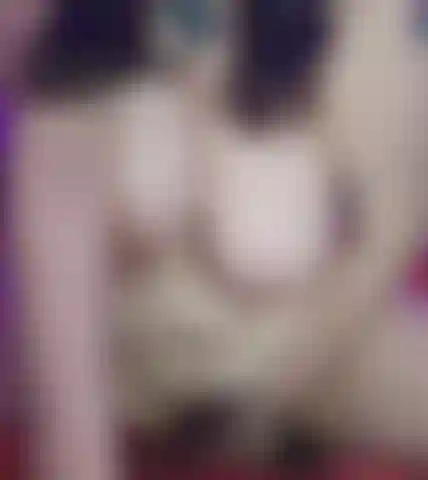 riding my knot toy <3 lots of jiggling