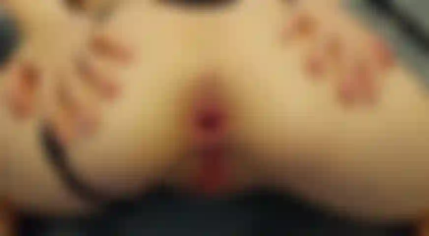 Burbujas de semen en el culo.