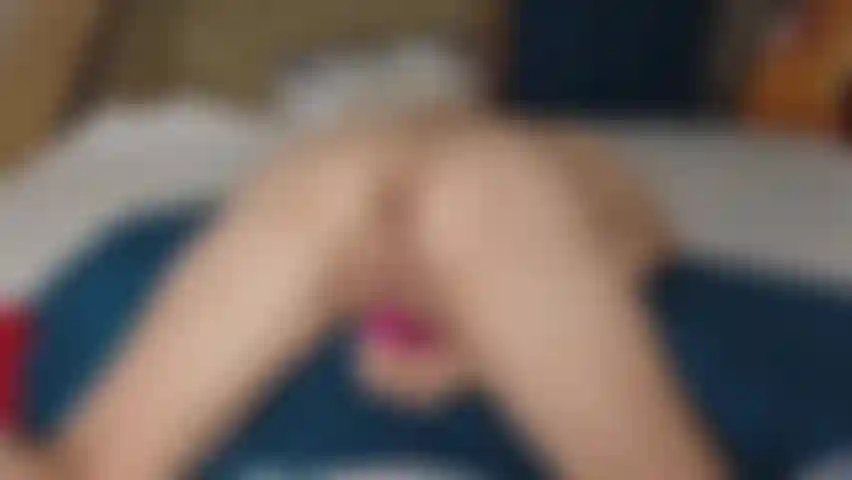 Rapidito: estilo perrito con vibrador en el clítoris.