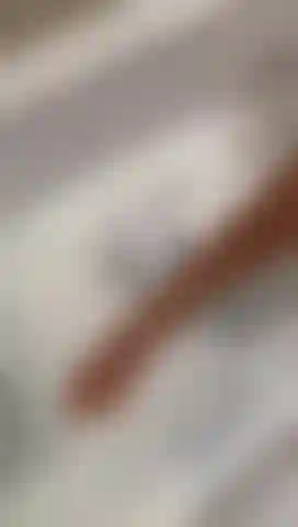 Pies sexys en baño de burbujas.