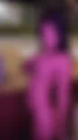 Mis deliciosas tetas son tuyas.
