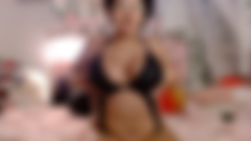 Mi cuerpo hace que tu pequeño pene se debilite.