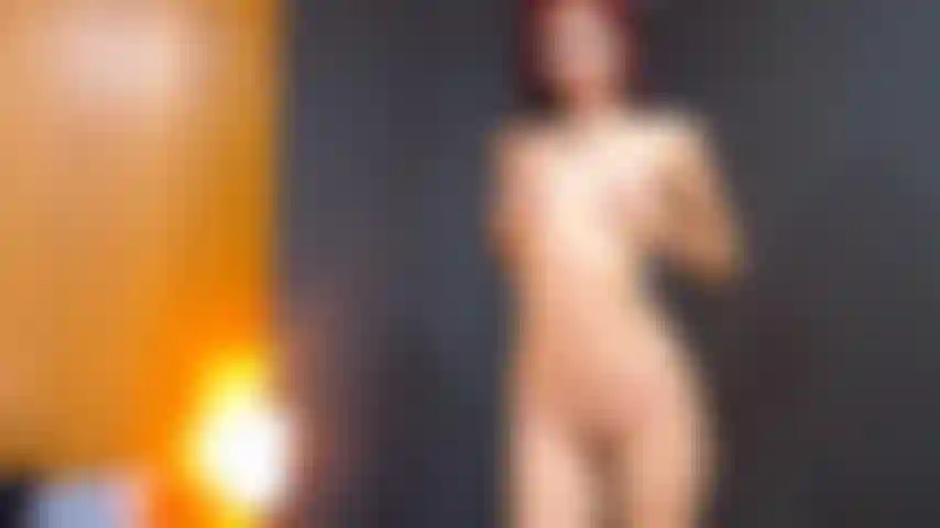 Pon aceite en mi cuerpo sexy + abre mi culo.