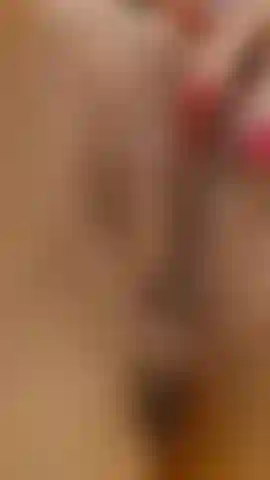 Lléname de semen y mira cómo se derrama.