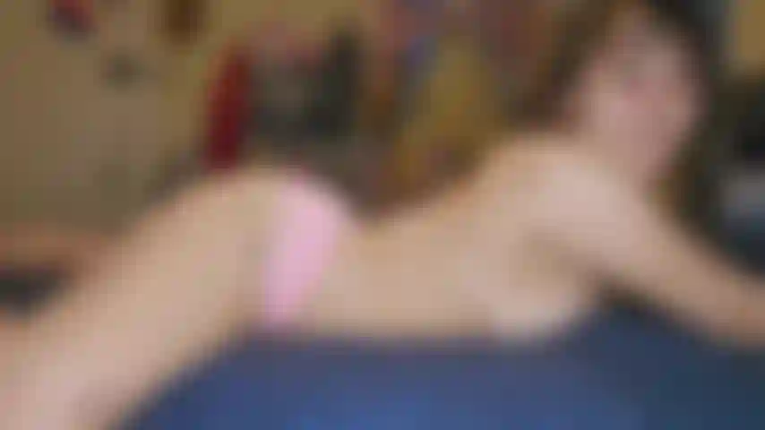 Pink panties side twerking