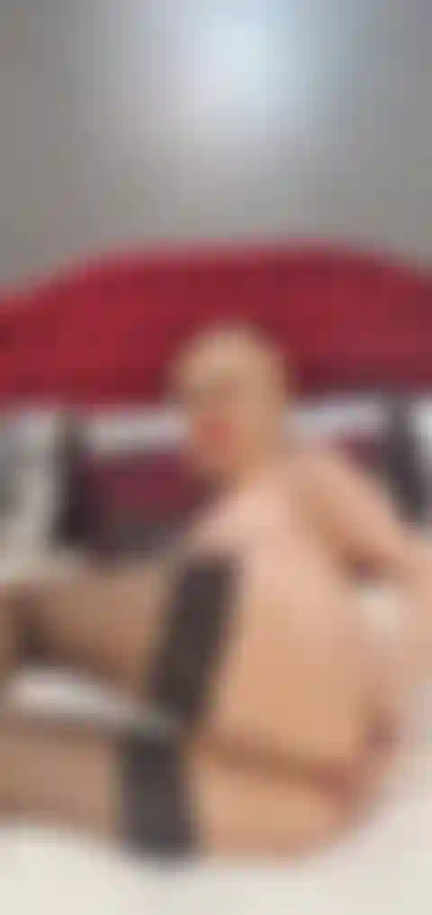 Anan juega y squirt.