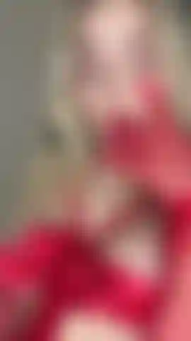 Sexy Miss Santa suck firger