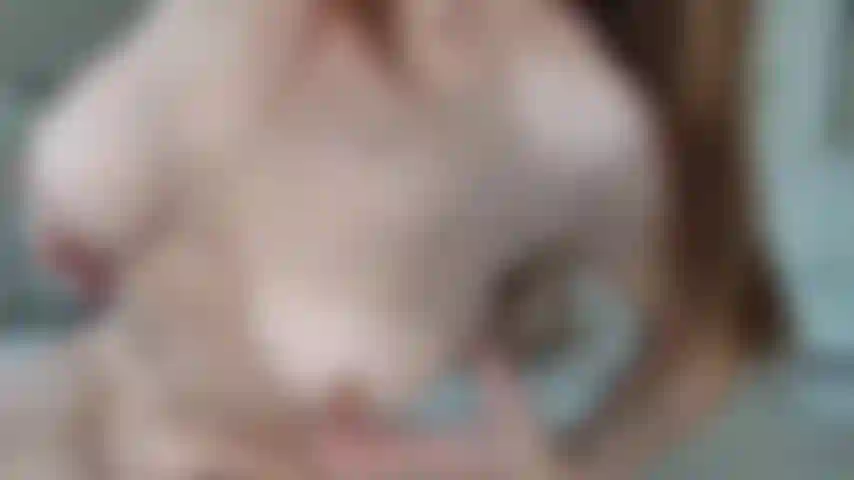 Coge tus tetas y ruega por semen.