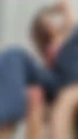 a pleasant feetjob for who deserves it
