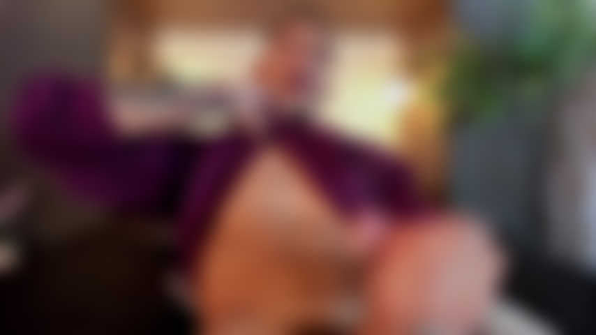 Jugando con mi gran polla.