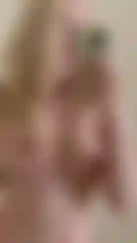 Desnuda.