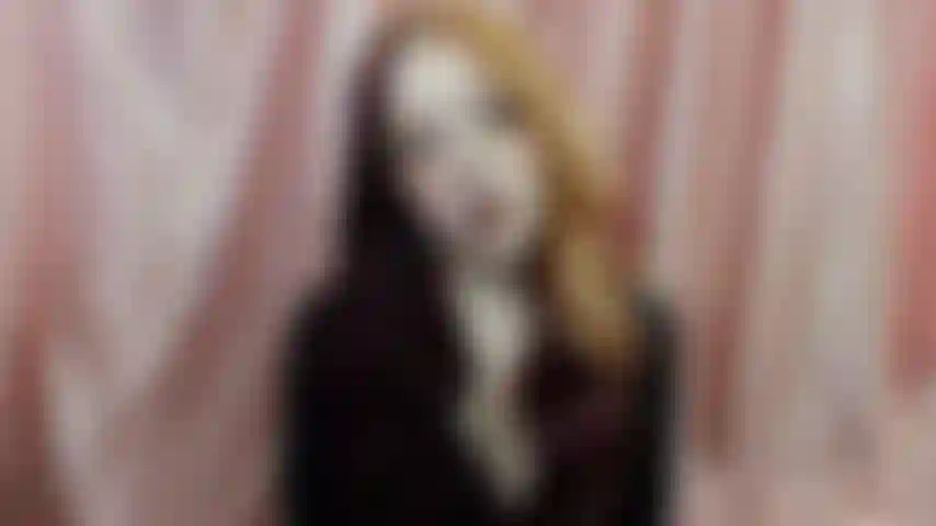 La traición se viste de azul.