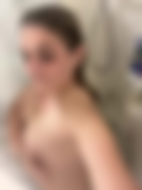 Shower seeexiiness lista para tragarte por completo.
