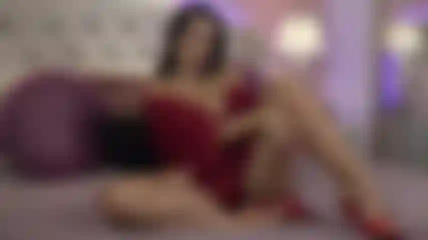 Goon for MILF's Feet and Pussy