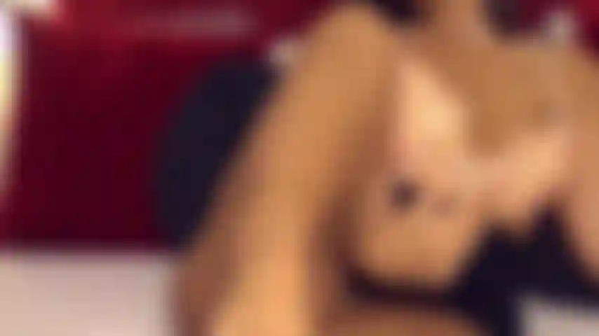 Dedos sabrosos listos para ser mordisqueados, todo para mis niños hambrientos.