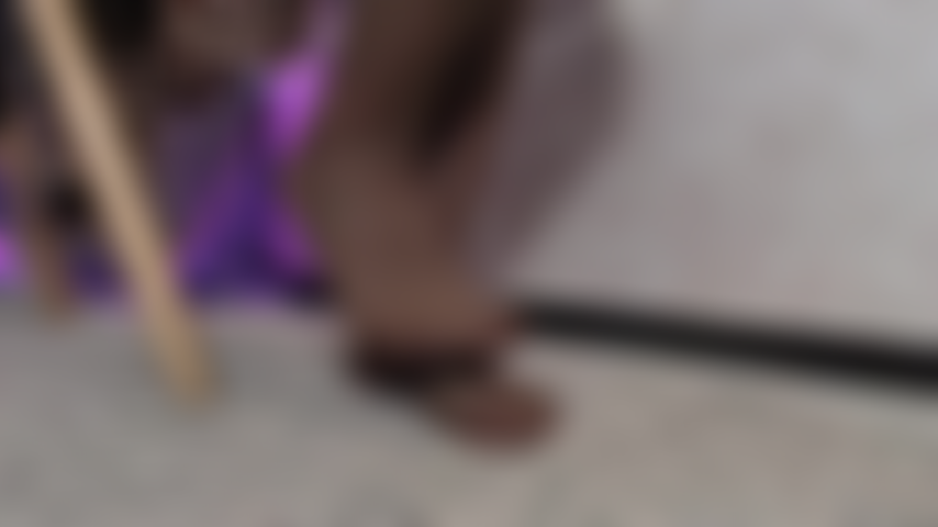 Disfruta de mis deliciosos pies sexys.