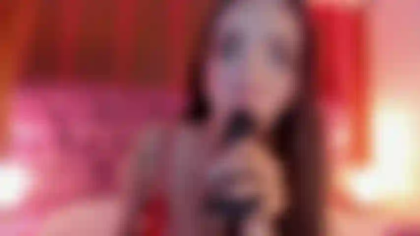 Jugando con tu polla, mamada.