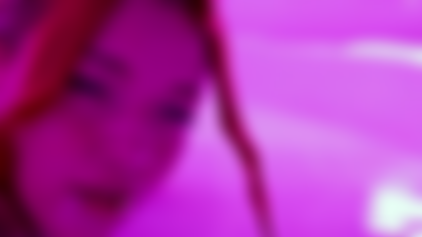 Goteando leche por toda mi cara, mis tetas... Y entre mis piernas.