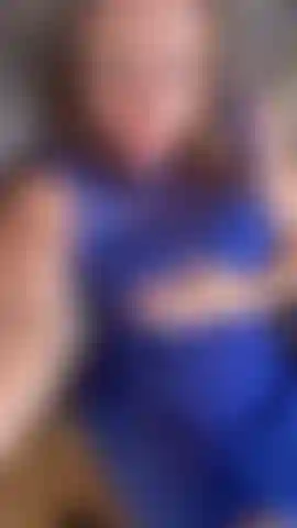 Masturbating until I orgasm -underskirt view in my posh classy dress